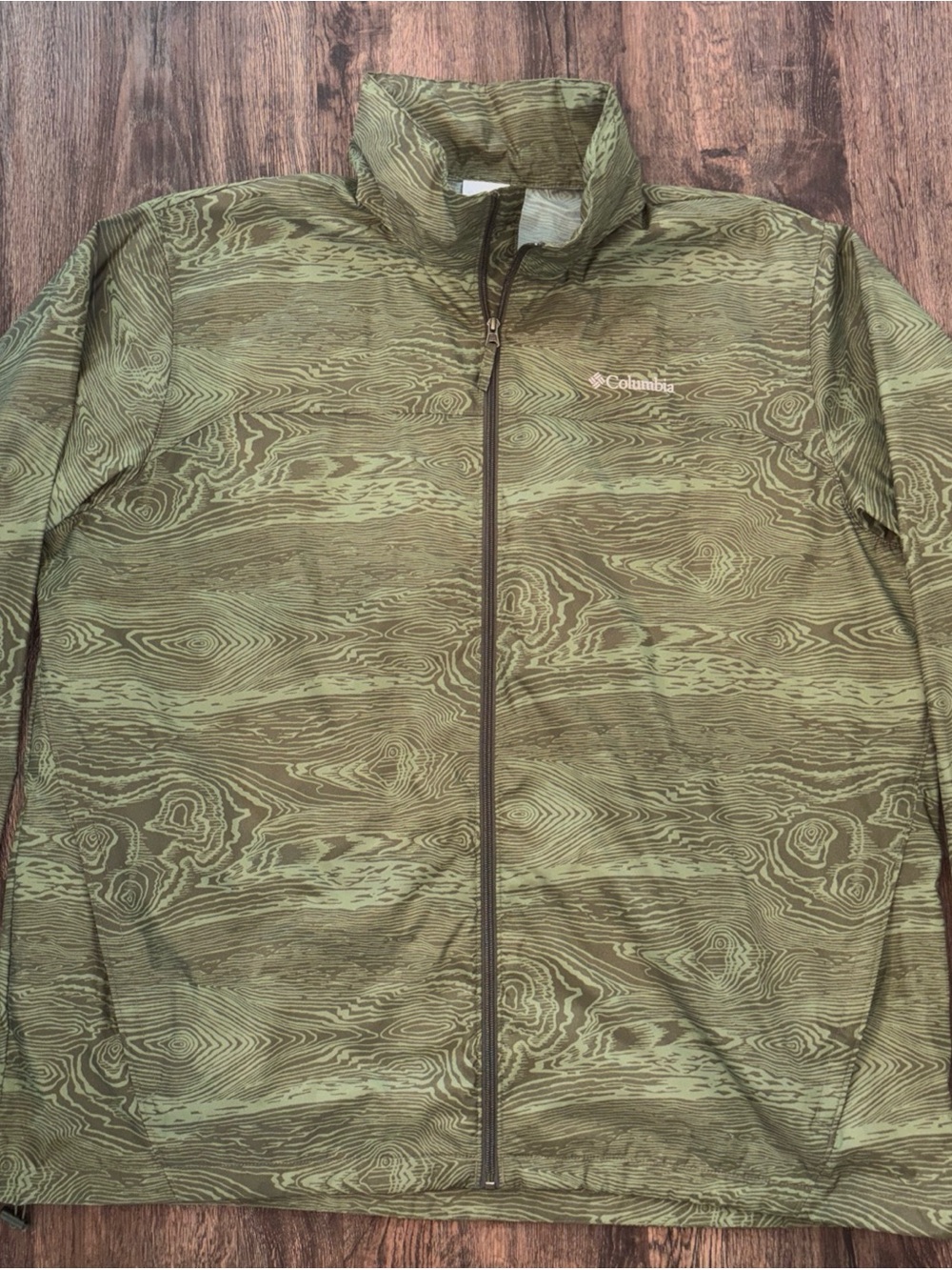 Columbia Men's Olive Green Woodgrain-Print Windbreaker
